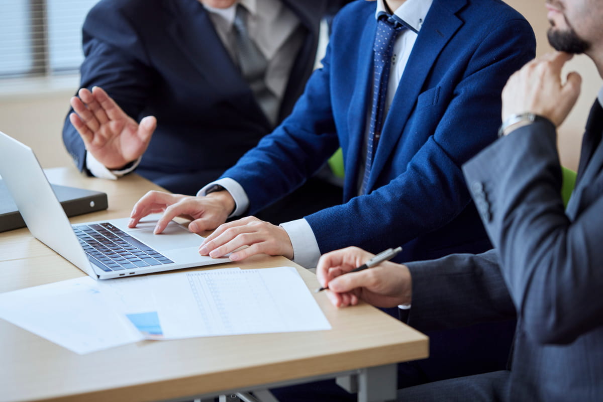 商社への就職を目指す！ 内定をもらえる志望動機の書き方は？