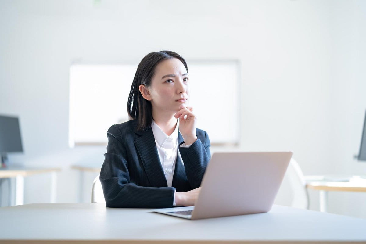 志望動機が思いつかない？ 作り方・例文と面接での伝え方を解説