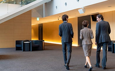 外資系企業で必要とされる英語力はどのくらい？ 業界別・職種別のレベルを詳しく解説