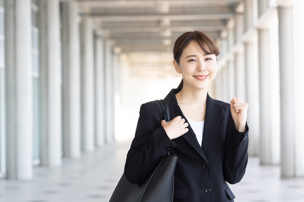 いよいよ初出社、転職した入社日初日の過ごし方～挨拶・自己紹介のポイント～