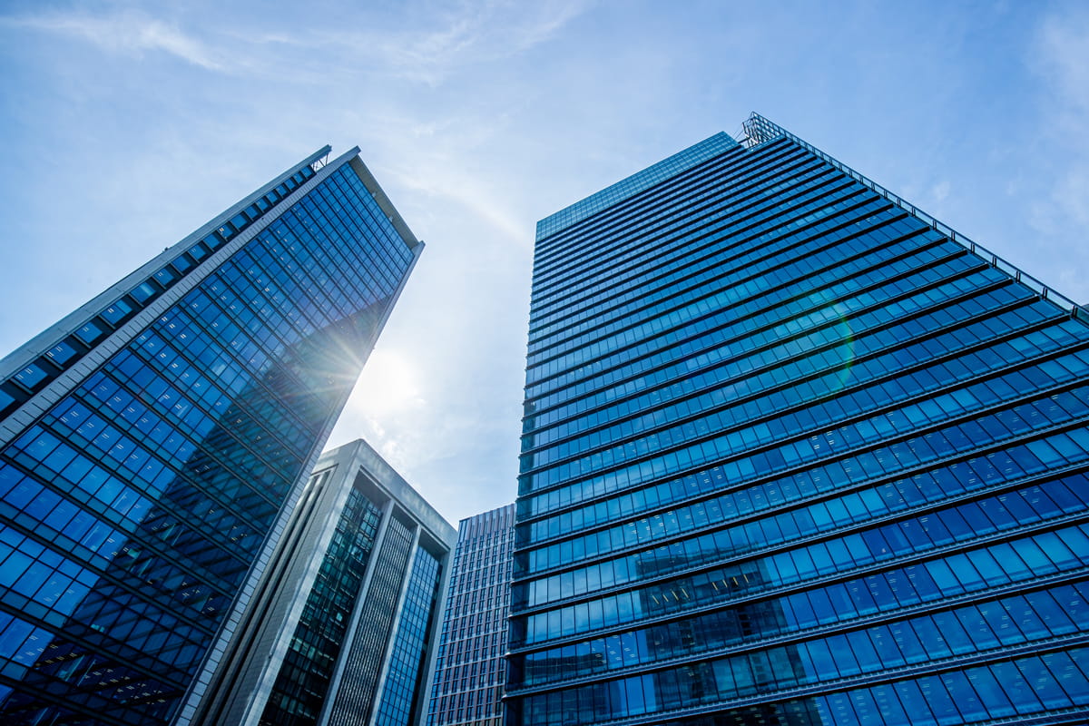 上場企業とは? 年収や働くメリット､非上場企業との違いを簡単に解説｜LHH就活エージェント