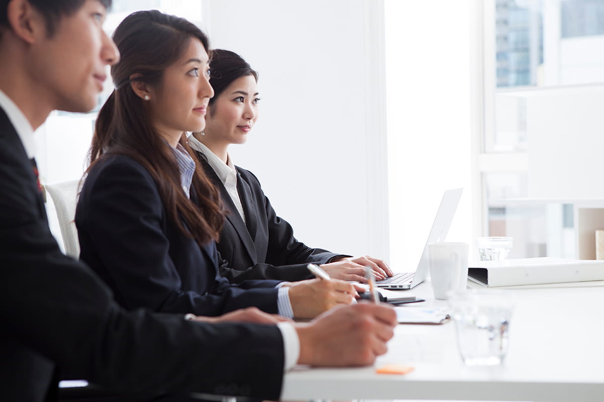 就活で耳にする「インターンシップ」とは？ 参加するメリットを解説